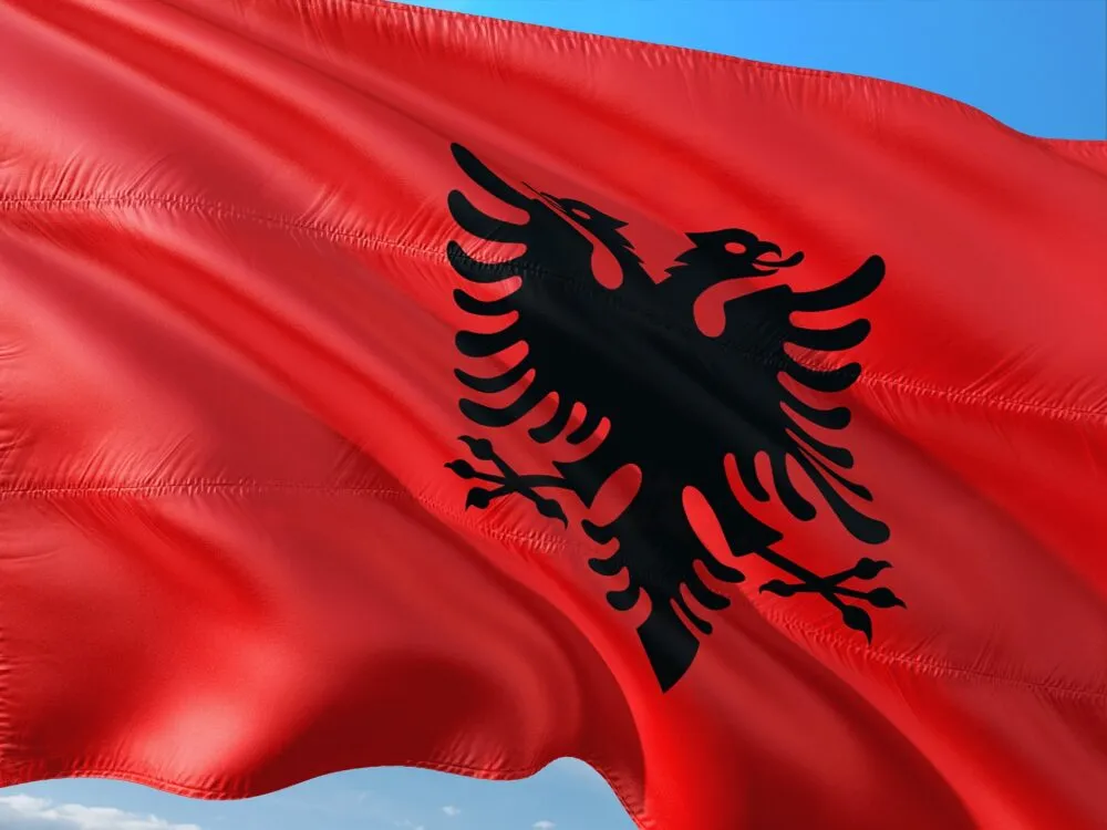 De vlag van Albanië
