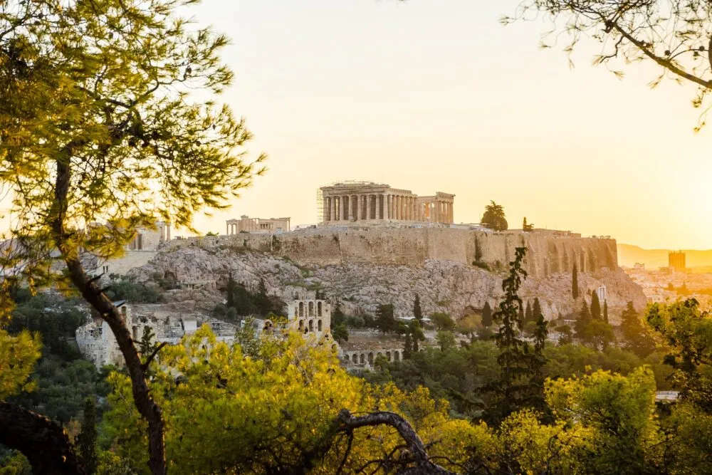 Berg met tempel Athene