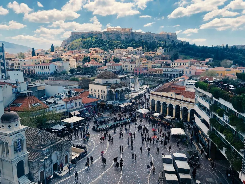 plein in Athene met Akropolis