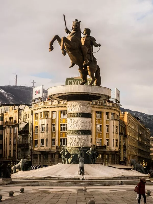 Standbeeld in Skopje